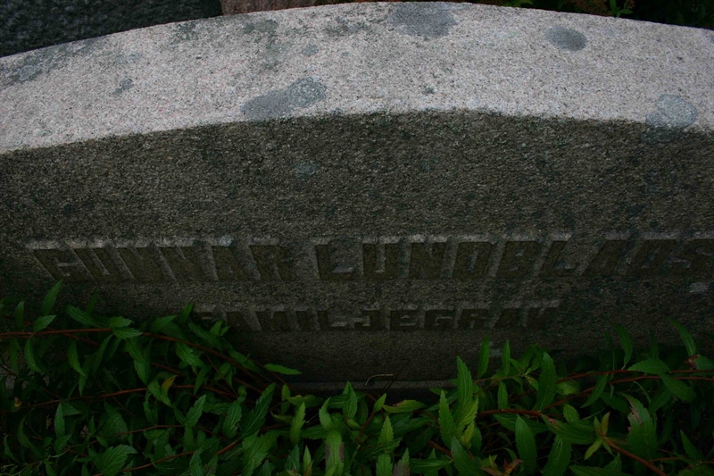 Grave number: NK SD B   101a, 101b, 101c