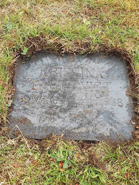 Grave number: Å A    12