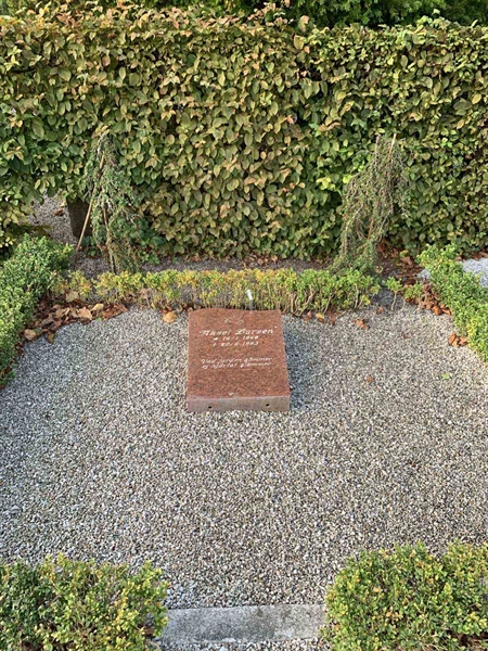 Grave number: NK D    14