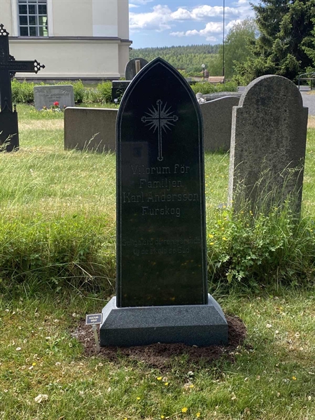 Grave number: 1 08   167
