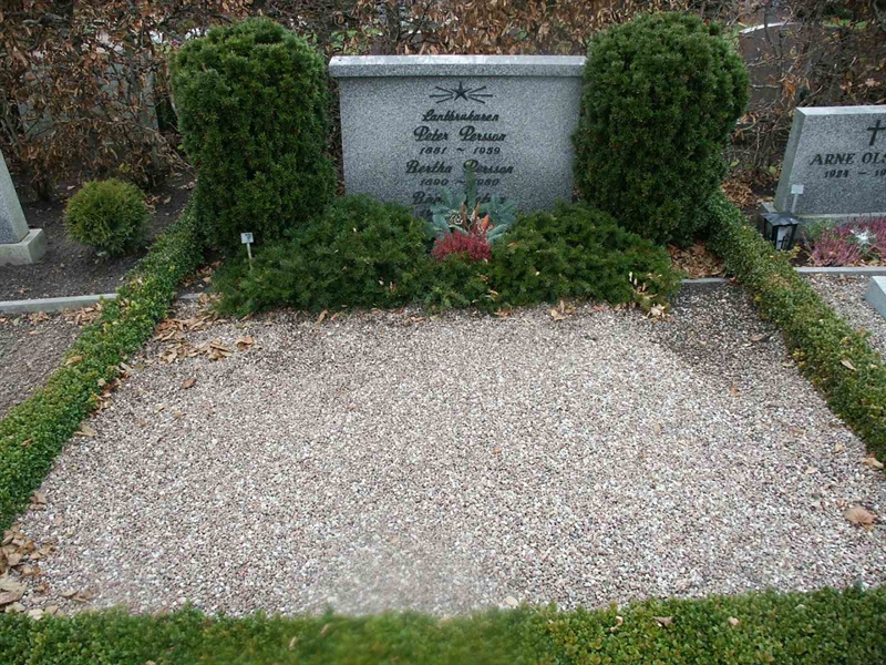 Grave number: KK NÖ F    14-15