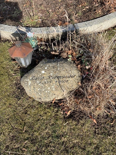 Grave number: SÖ Q    44