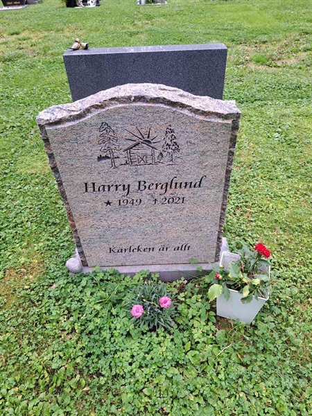 Grave number: 2 N  2722