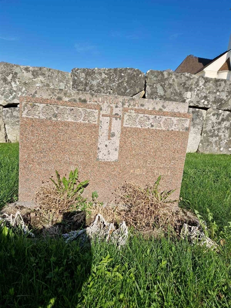 Grave number: 501 14 2617-2620