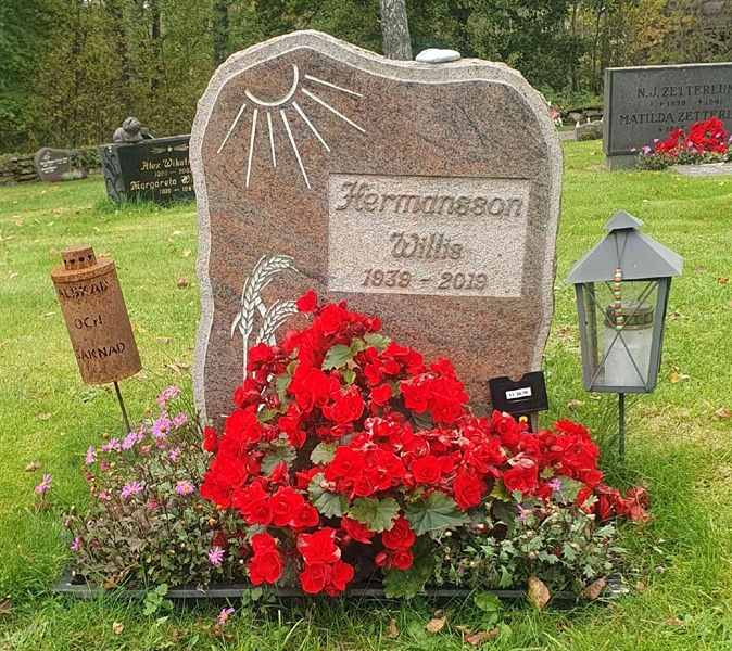 Hautatunnus: 1 I    38-39