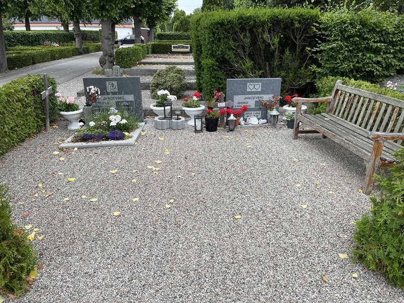 Grave number: NK I 70-71