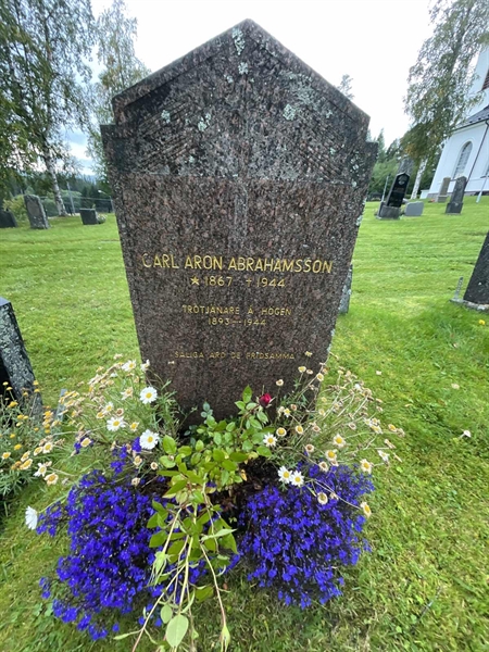 Grave number: MV II    50