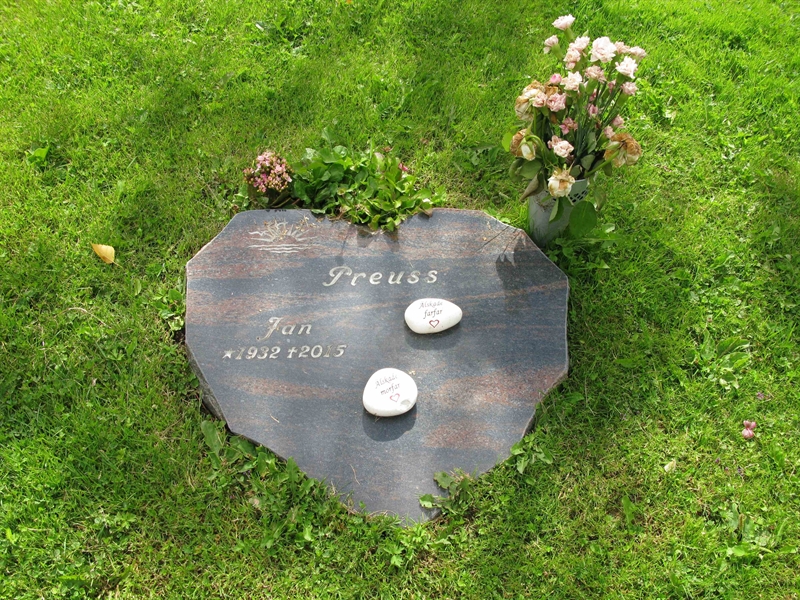 Grave number: SN U2    37