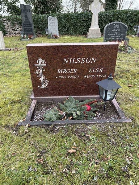 Grave number: LE 168, 169