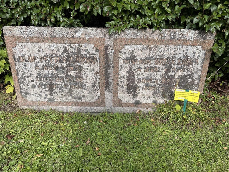 Gravnummer: IN 04   164