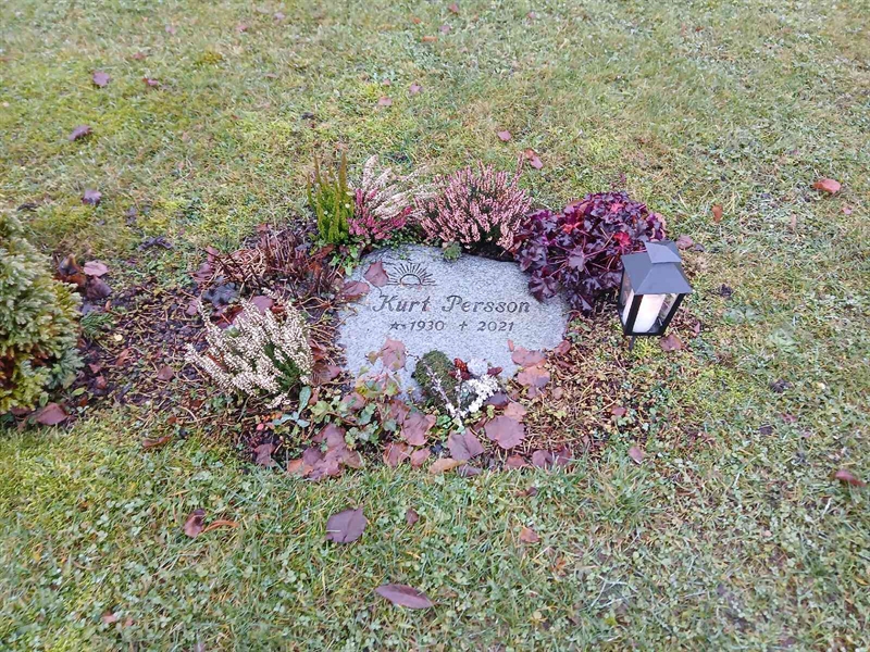 Grave number: FE K    60