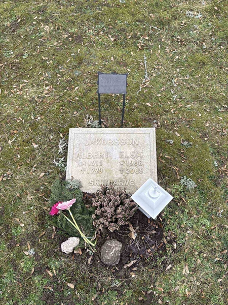 Gravnummer: LE   450, 451