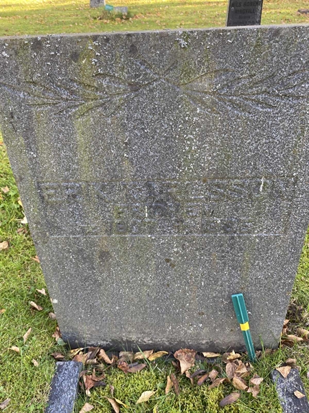 Grave number: 6 01 71, 72