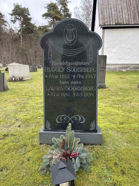 Grave number: L B 30
