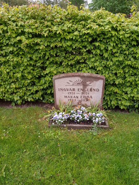 Gravnummer: ROG F  152, 153