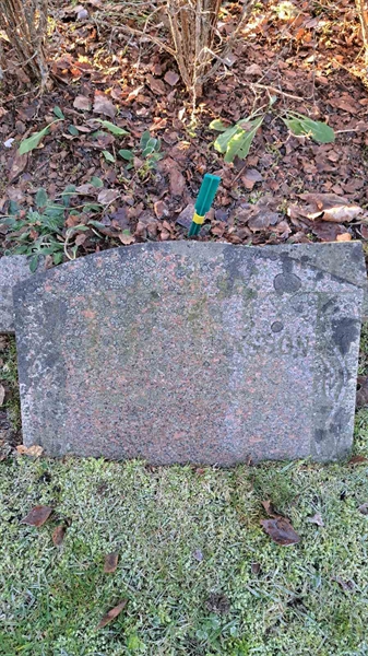 Gravnummer: 6 05     37