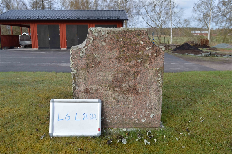 Grave number: LG L    21, 22