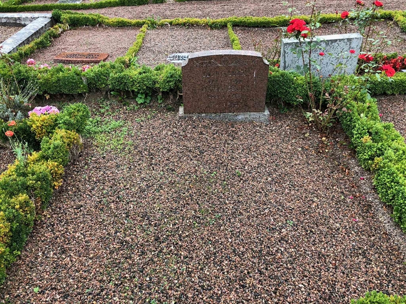 Grave number: Kå 31    15, 16