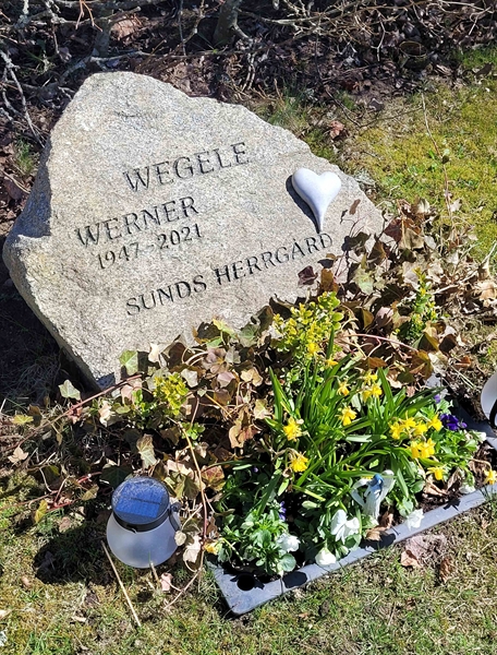 Grave number: JÄ 5  166