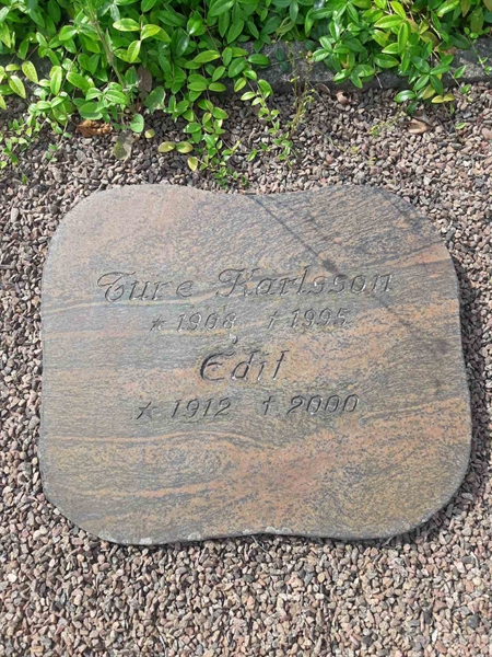 Grave number: TÖ 2    47