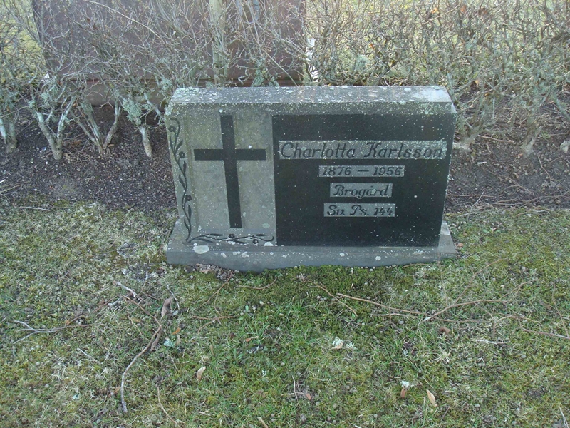 Grave number: KU 01    41, 42