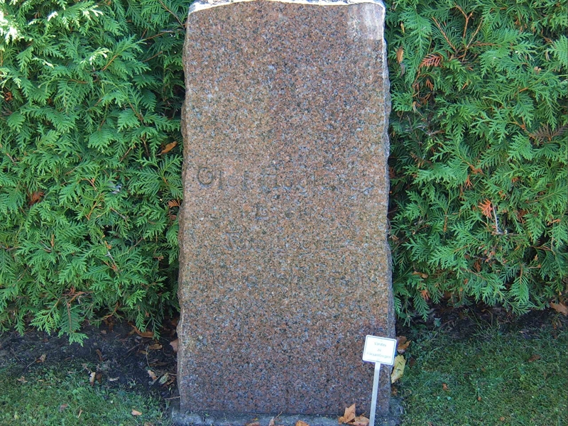 Grave number: H 001 004-04