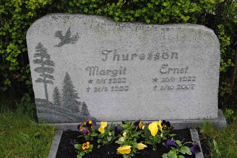 Grave number: 1 05   105