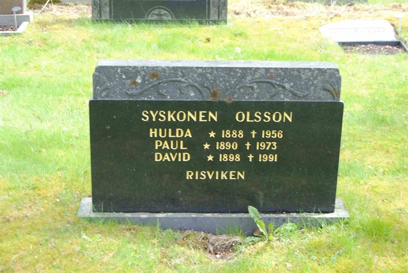 Grave number: 1 05    53