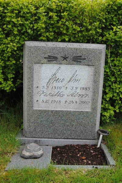 Grave number: 1 05   109