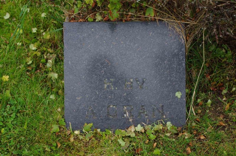 Grave number: 1 08    30