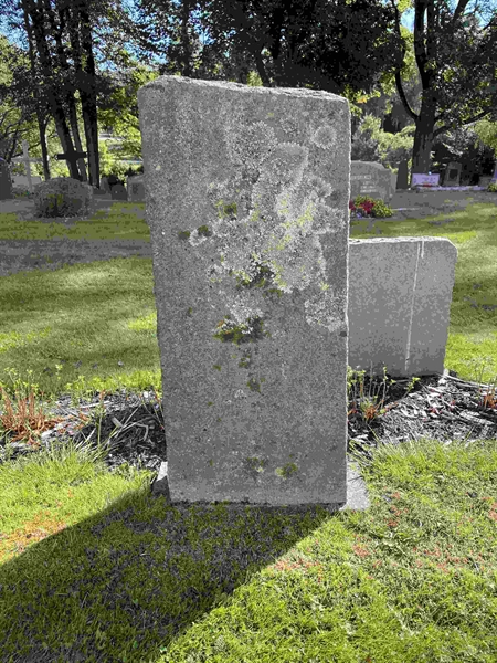 Grave number: 1 08    23