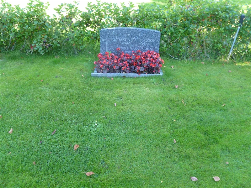 Grave number: ROG D  303, 304