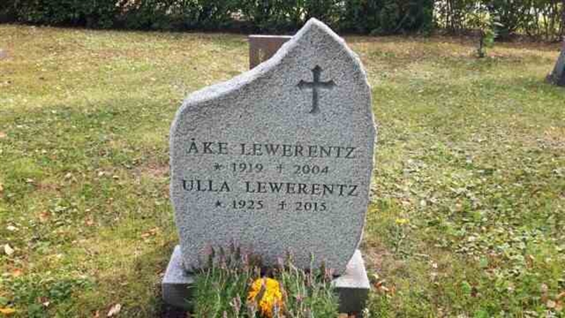 Grave number: 1 1  1295