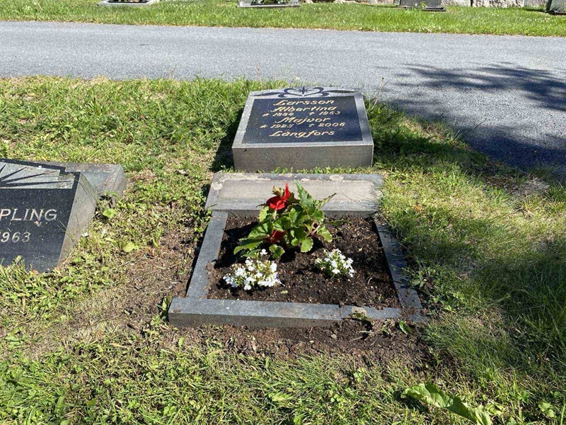 Grave number: 4 G 11 131