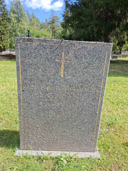 Grave number: 001 2   711