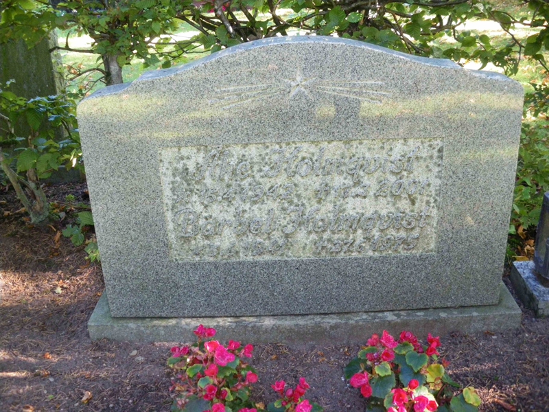 Grave number: SB 33     8