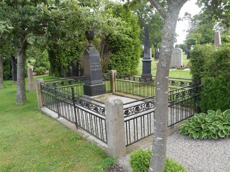 Grave number: ÖV A     5