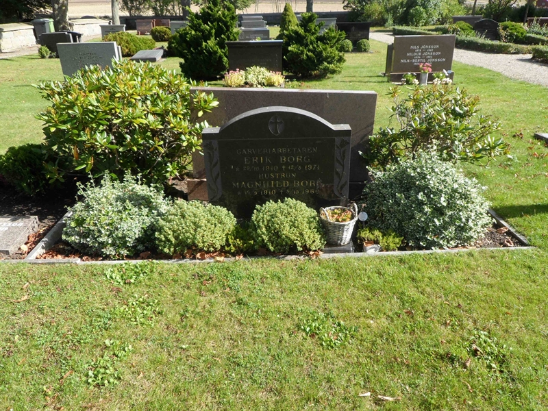 Grave number: SK J    69, 70