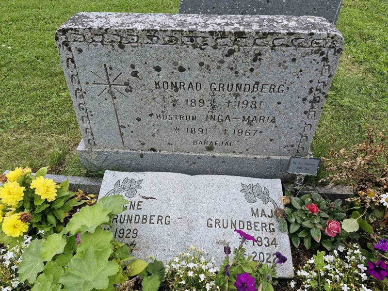 Grave number: GR PA   398-399