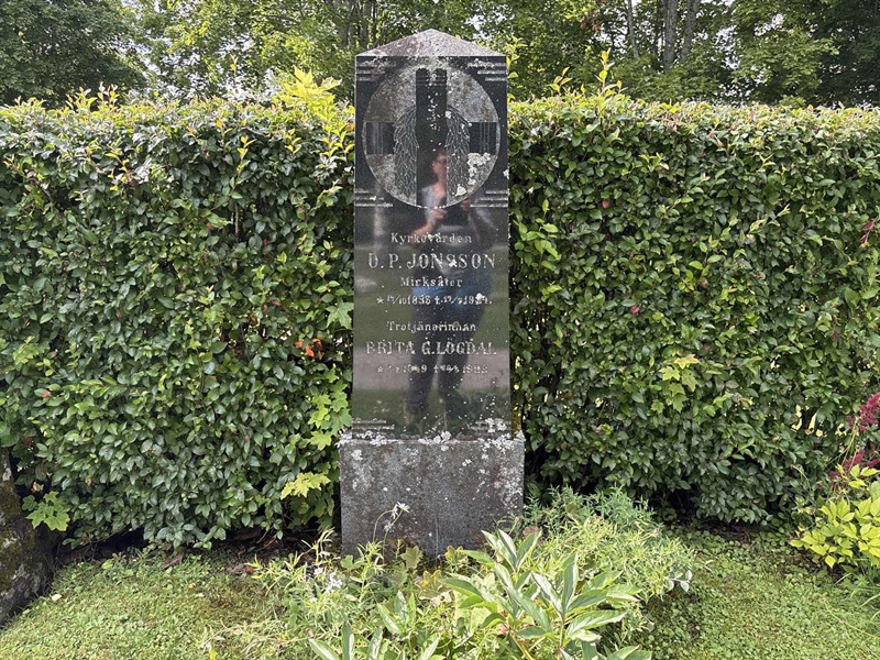 Gravnummer: IN 02    39