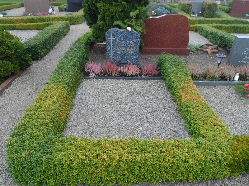 Grave number: BK D   105