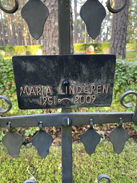 Grave number: 1 KV12   200