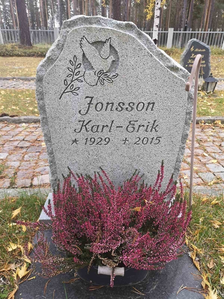 Hautatunnus: VLM U    75