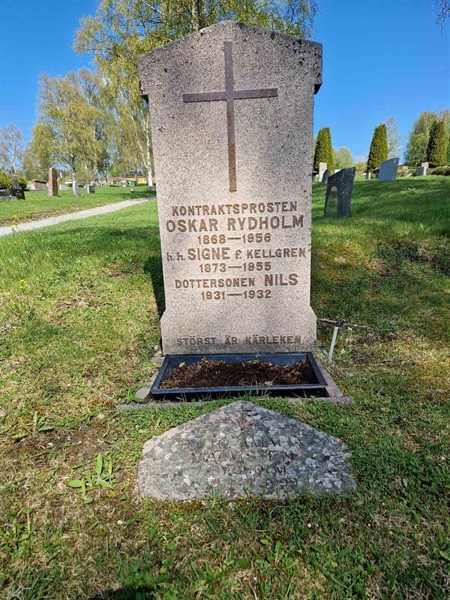 Grave number: 501 18 3407-3410