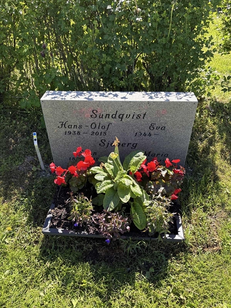 Grave number: 4 M MC    88-89