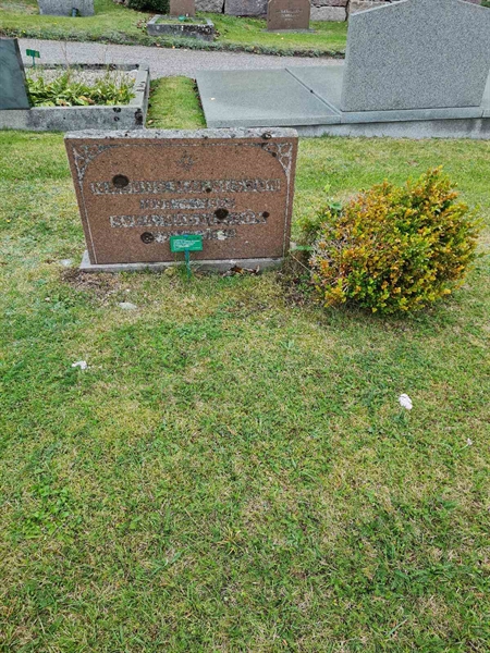 Grave number: F 04   198, 199