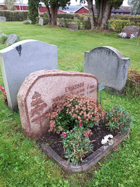 Grave number: NK F B  1032