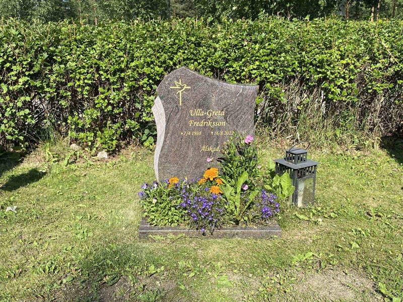 Grave number: 3 20   104