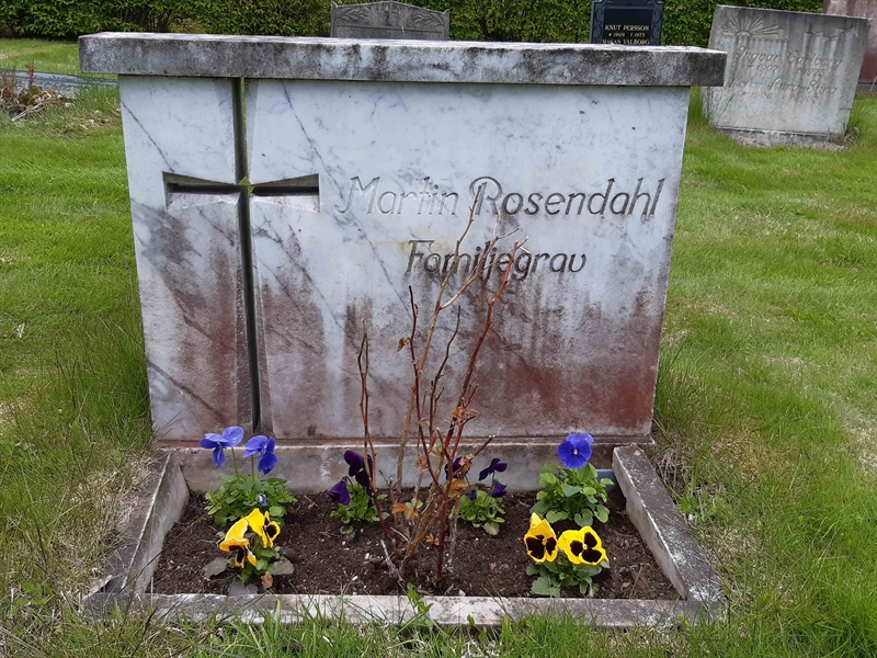 Grave number: KA 08    29