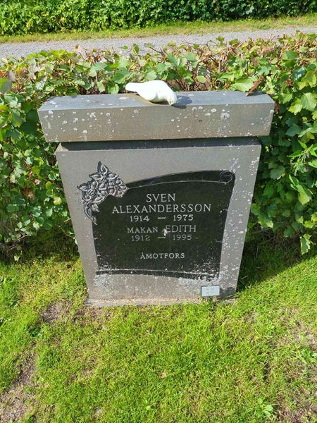 Grave number: 1 26    31-32